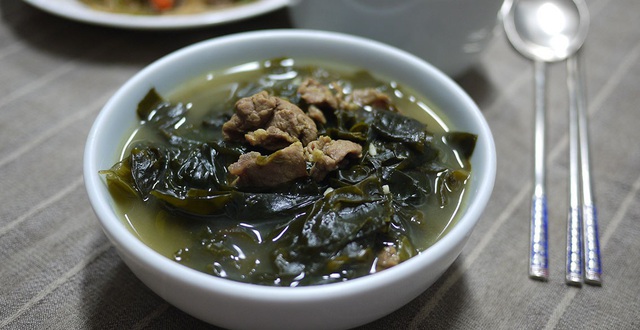 Canh rong biển hàn quốc