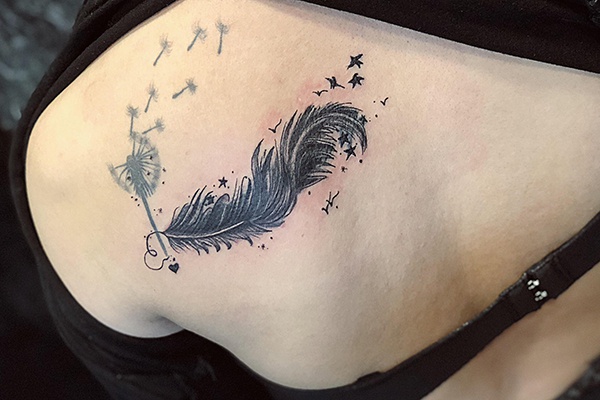 Hình xăm lông vũ nam