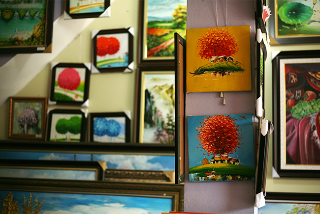 Khung tranh sơn dầu