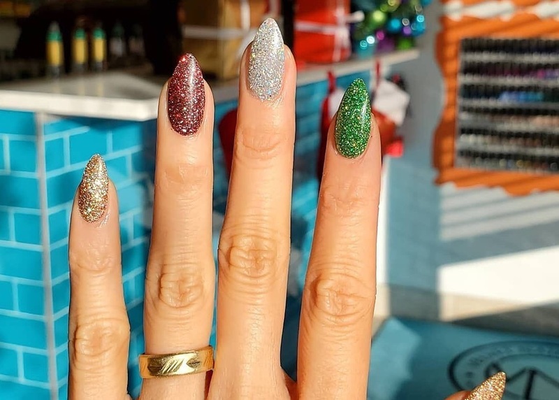 Kim tuyến lấp lánh