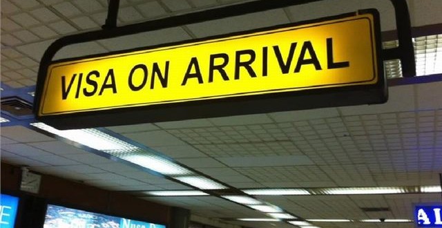 Visa on arrival là gì
